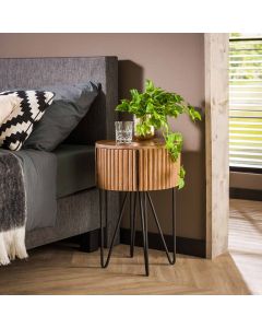 Amsterdam yöpöytä laatikolla