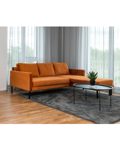 Amelie samettisohva divaanilla, Kupari