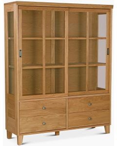 Niemi Gustav vitriini jaloilla, tammi