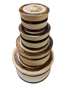 Pyöreä ruusuarkku, eri kokoja