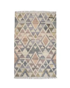 Leea villamatto, eri kokoja