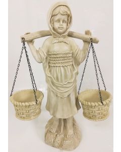 Patsas, tyttö ja ruukut