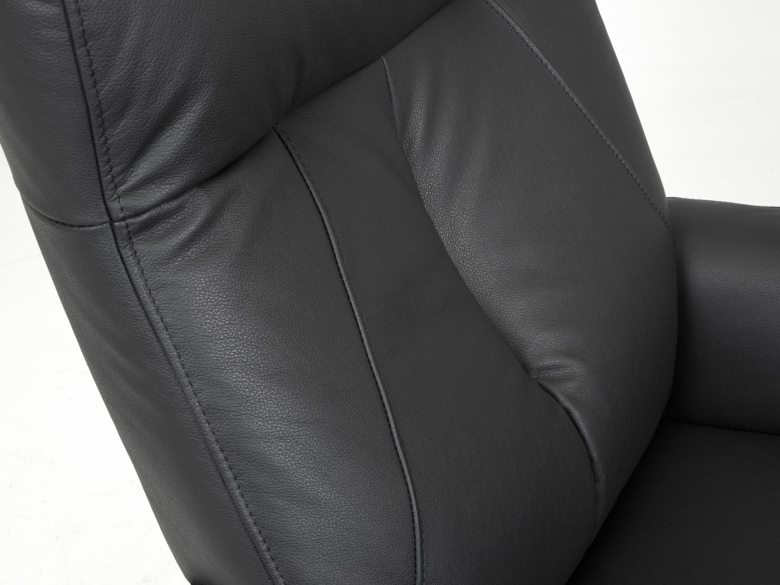 Kotimainen Oodi mekanismituoli, musta nahka