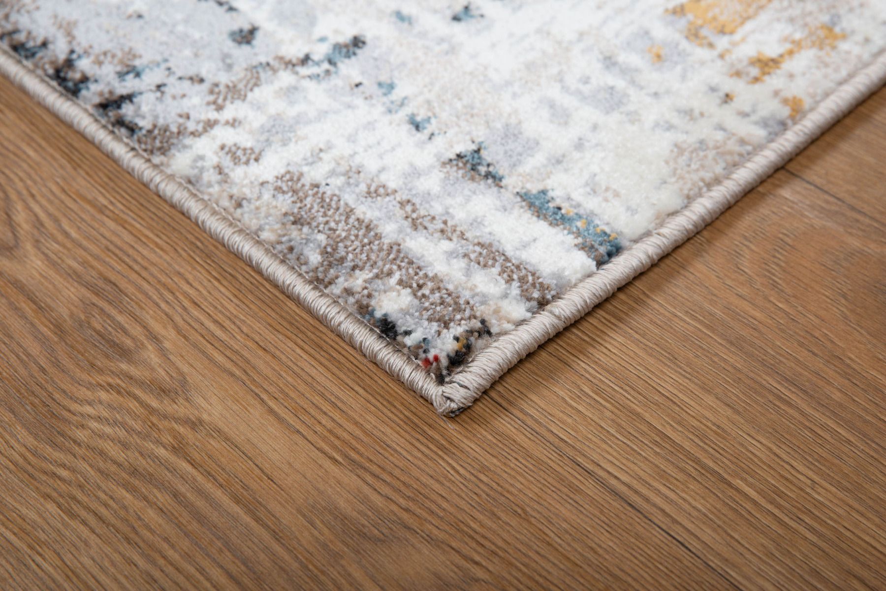 Darly Nukkamatto, eri kokoja