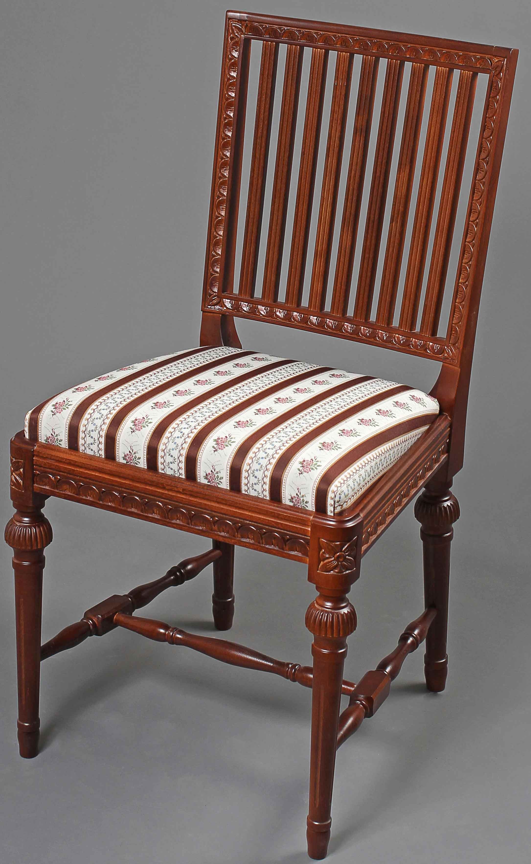 Laitala Kustavilainen tuoli, paljon värejä