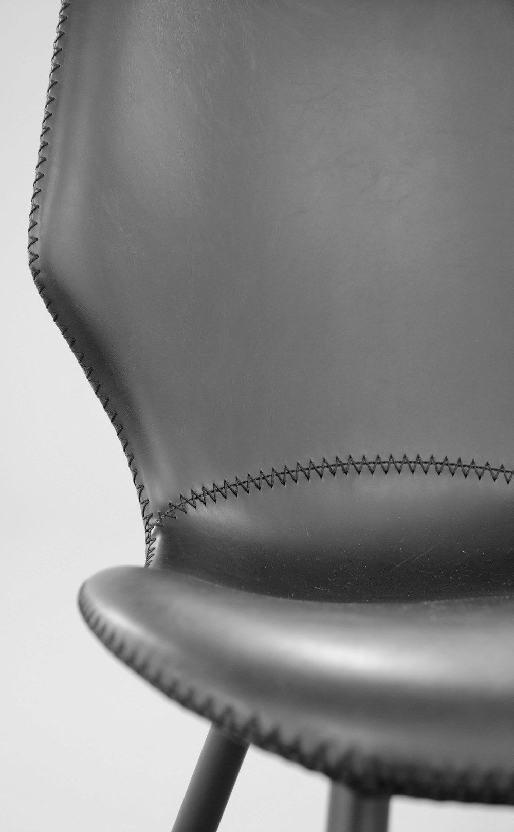 Rowico Highrock tuoli, musta