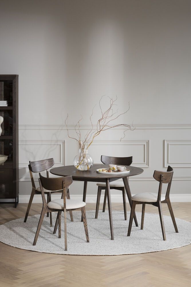 Rowico Yumi ruokapöytä, ruskea tammi