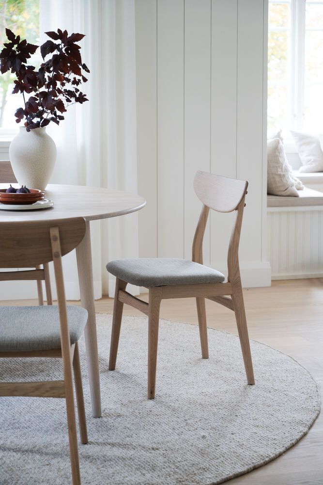 Rowico Rodham tuoli, valkopesty tammi/harmaa beige