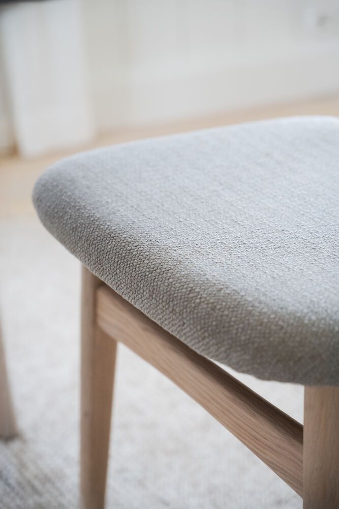 Rowico Rodham tuoli, valkopesty tammi/harmaa beige