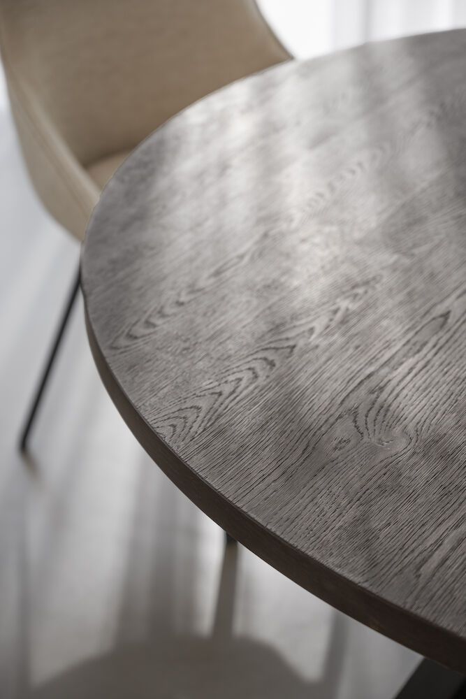 Rowico  Maddock pyöreä ruokapöytä Ø135, ruskea/musta