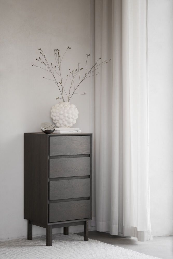 Rowico Mackay lipasto 4 -laatikolla, ruskea tammi