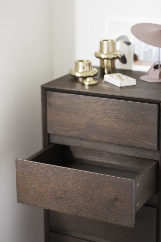 Rowico Mackay lipasto 4 -laatikolla, ruskea tammi