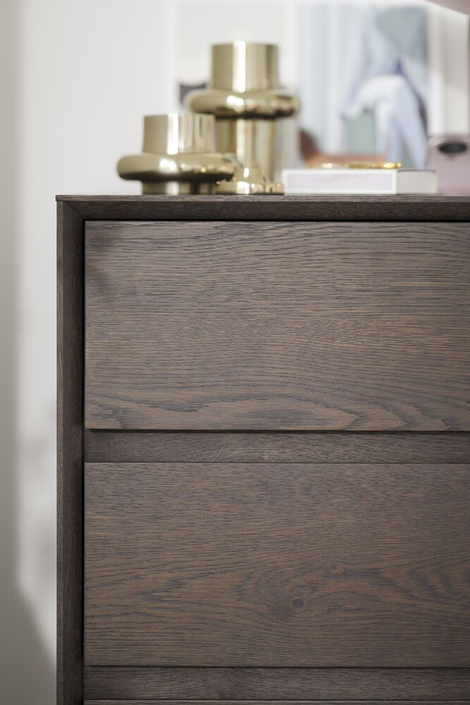 Rowico Mackay lipasto 4 -laatikolla, ruskea tammi