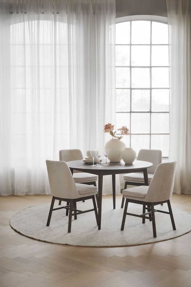 Rowico Tyler ruokapöytä pyöreä 120/165cm, ruskea tammi