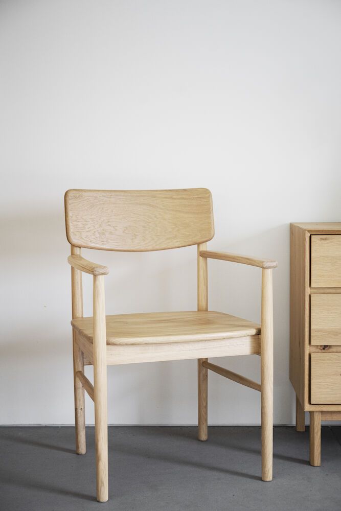 Rowico Maidstone käsinojatuoli, tammi