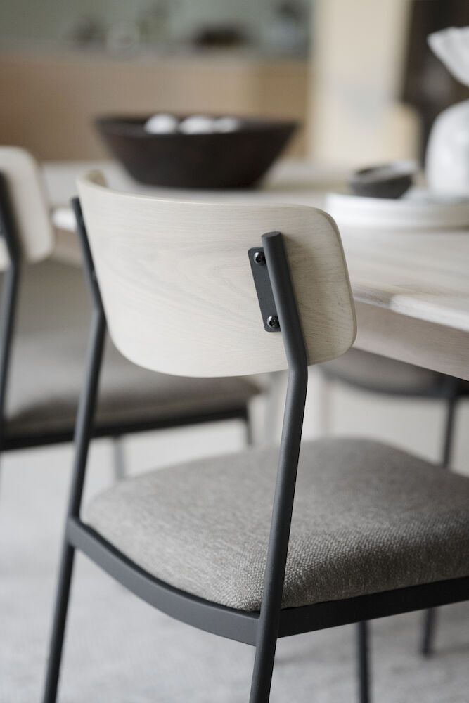 Rowico Maymont tuoli, valkopesty tammi