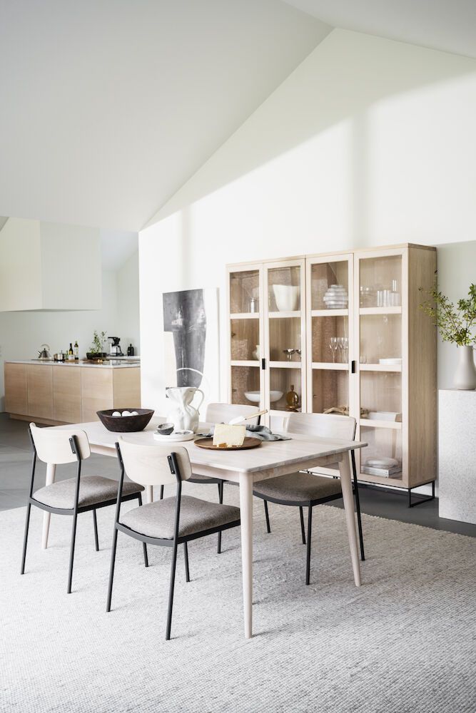 Rowico Maymont tuoli, valkopesty tammi