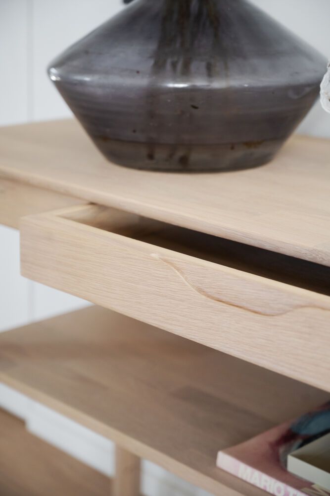 Rowico Markham konsolipöytä 140cm, valkopesty tammi