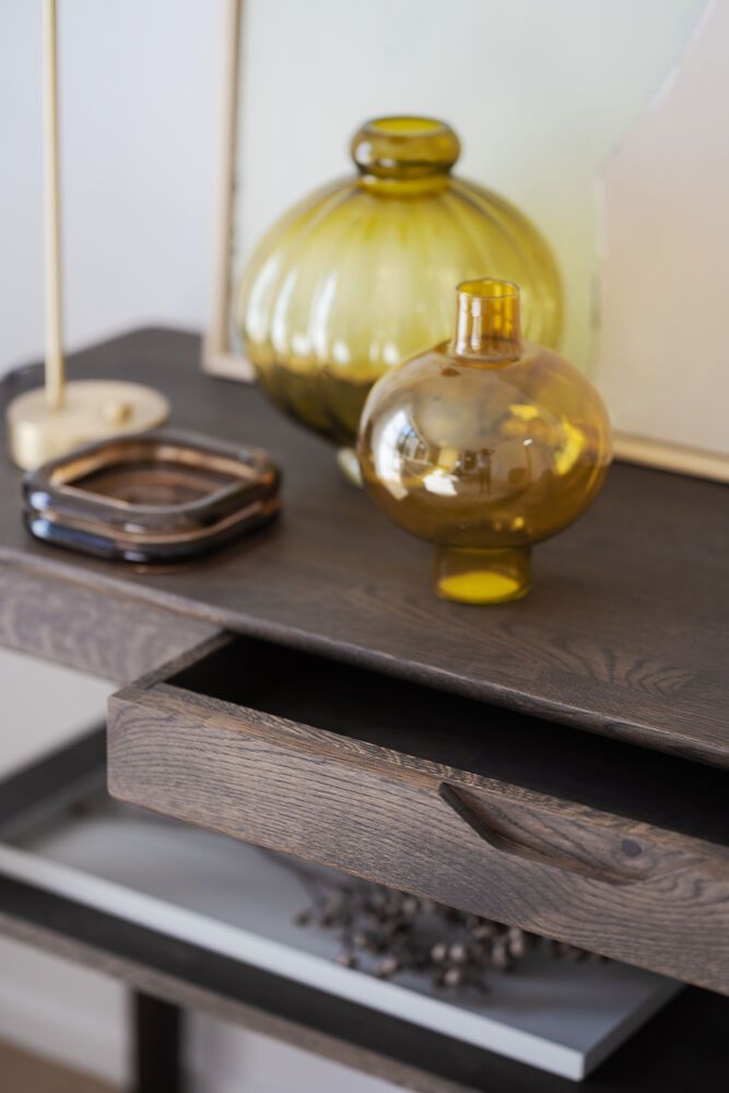 Rowico Markham konsolipöytä 140cm, ruskea tammi