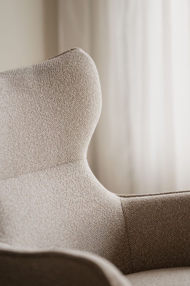 Rowico Jenkins lepotuoli rahilla, beige/musta