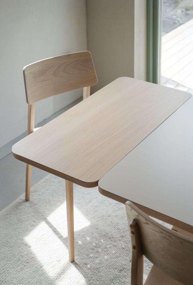 Rowico Fairmount ruokapöytä, valkopesty tammi/beige