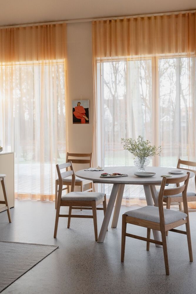 Rowico Kerwin tuoli, tammi/beige