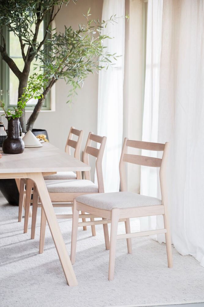 Rowico Kerwin tuoli, valkovahattu tammi/beige