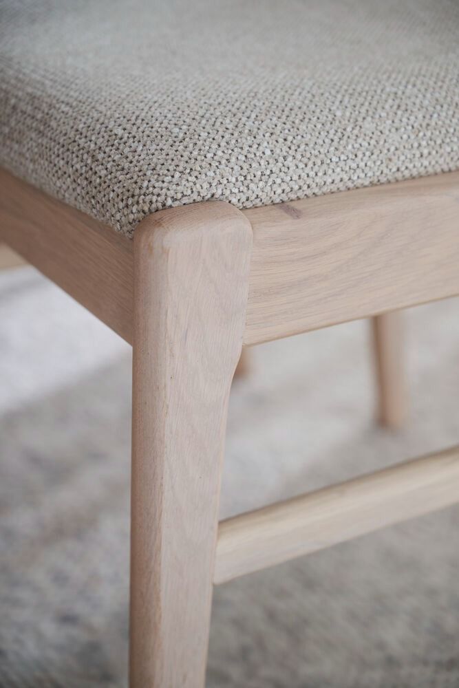 Rowico Kerwin tuoli, valkovahattu tammi/beige