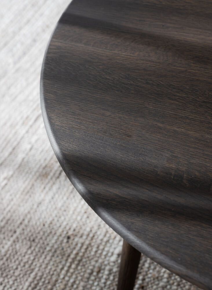 Rowico Tompkins pyöreä sohvapöytä 60cm, ruskea tammi