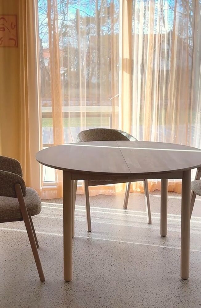 Rowico Derrymore ruokapöytä pyöreä 120cm, valkopesty tammi