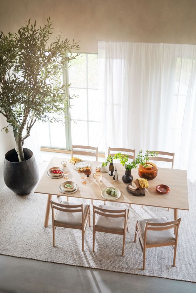 Rowico Clapperton ruokapöytä 220x95cm, valkopesty tammi