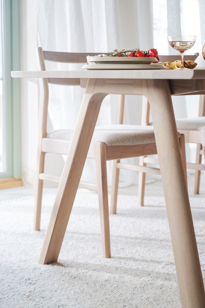 Rowico Clapperton ruokapöytä 220x95cm, valkopesty tammi