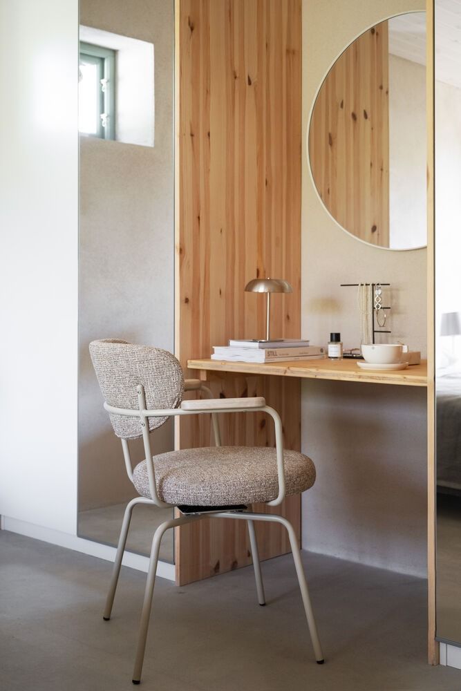 Rowico Merrick nojatuoli, beige