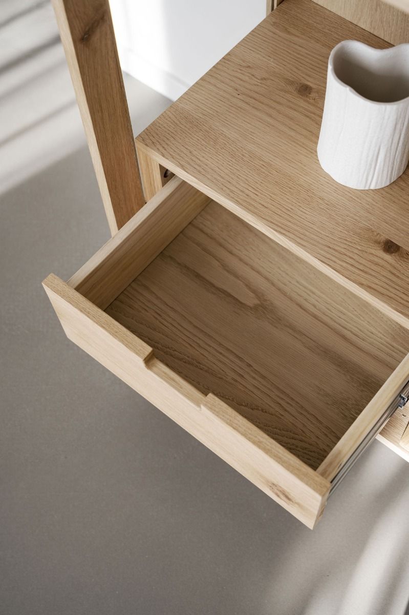 Rowico Hazelton vitriini, tammi