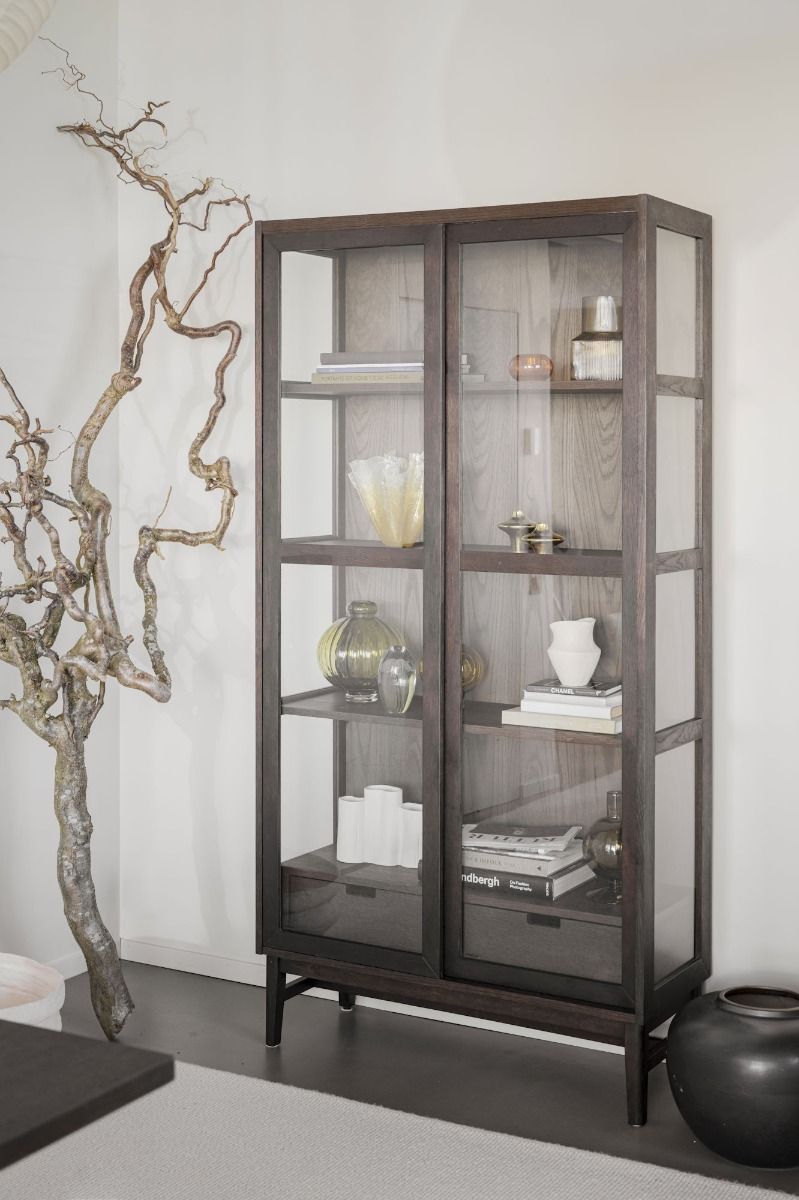 Rowico Hazelton vitriini, ruskea