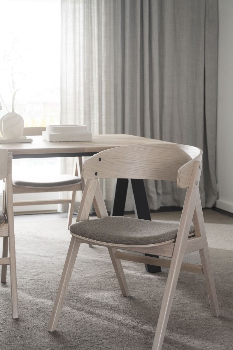 Rowico Waterton tuoli, valkopesty/ruskea