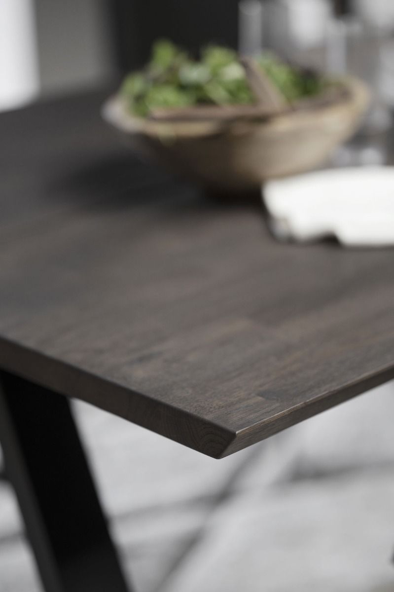 Rowico Carradale ruokapöytä 170cm V-jalalla, ruskea/musta