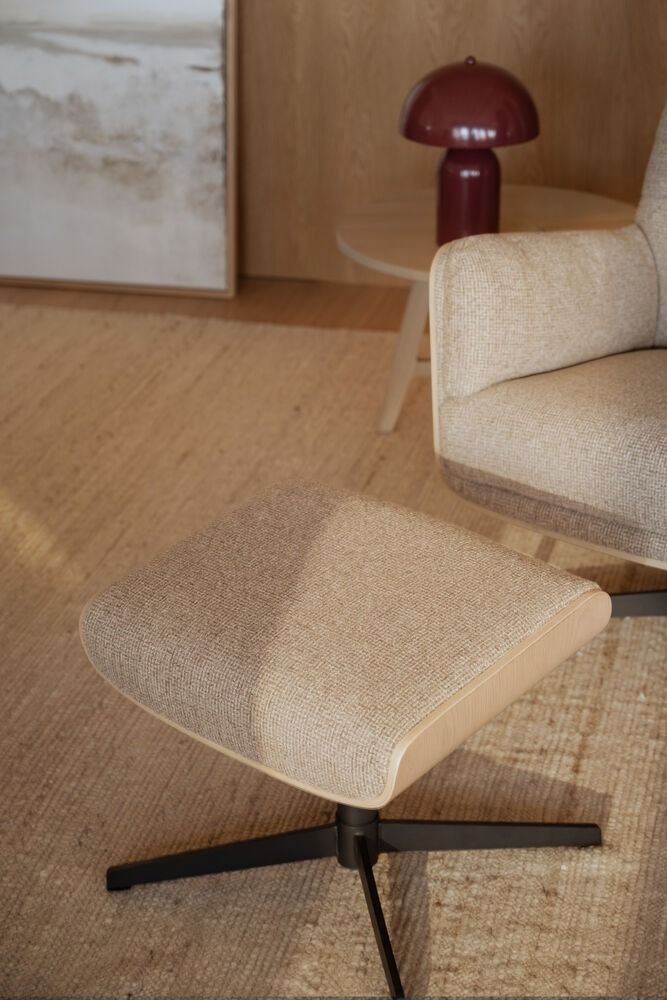 Rowico Broderick nojatuoli ja rahi, beige/valkopesty tammi