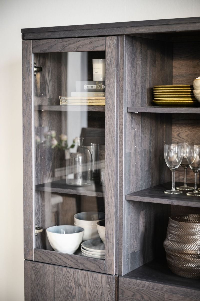 Rowico Brooklyn-vitriini, savutammi