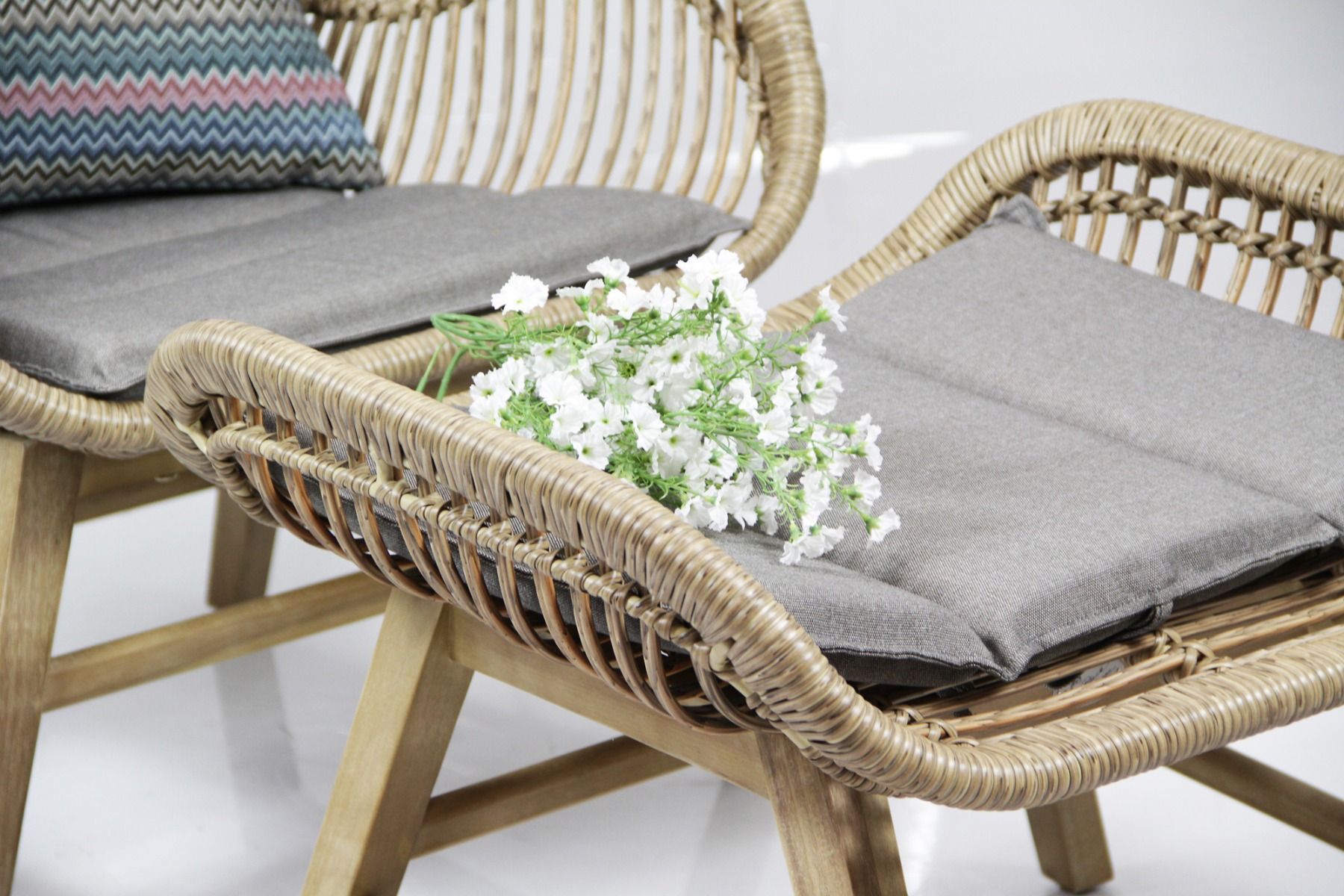 Aurora lepotuoli, ulkokaluste