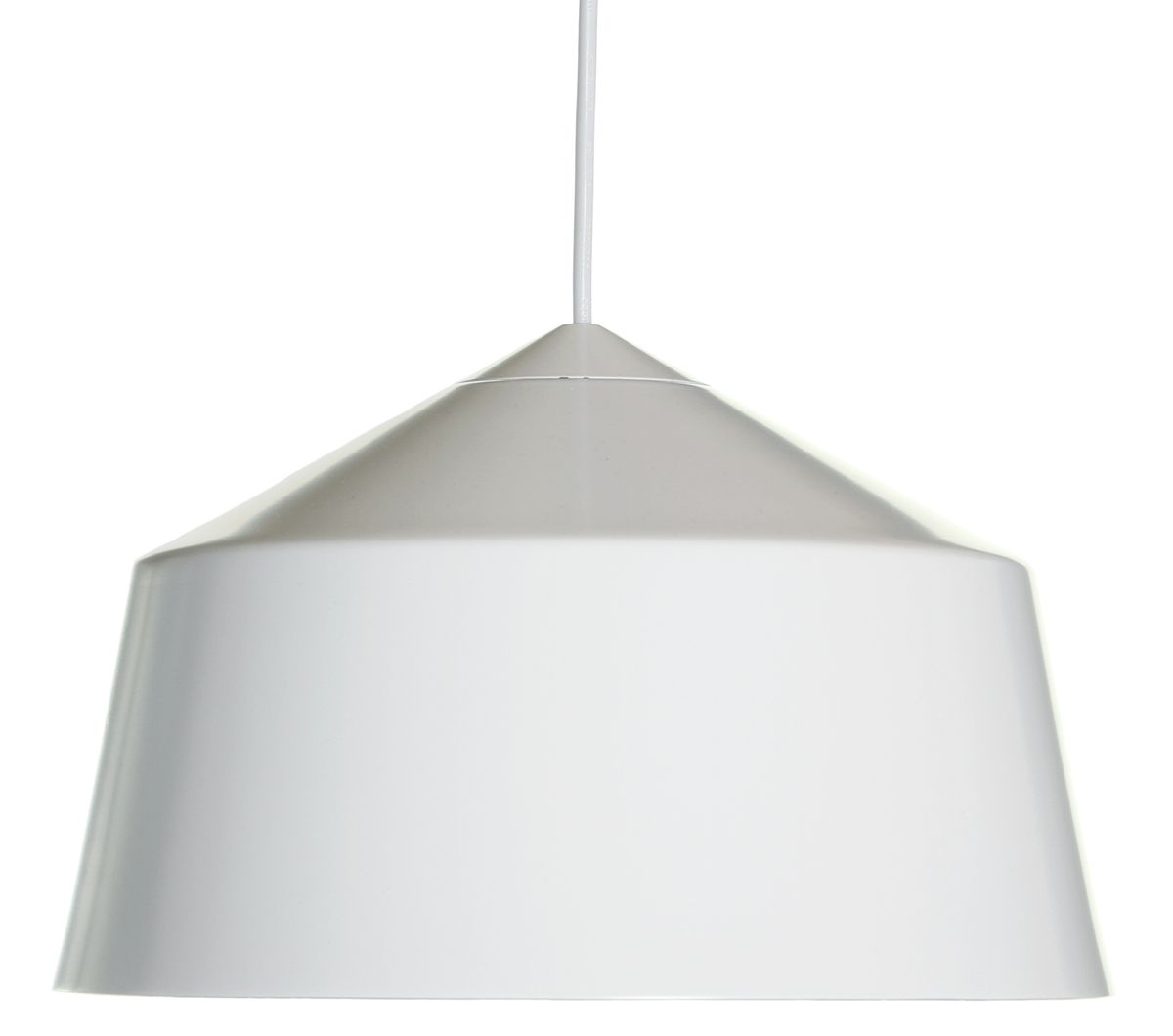 Carlos-valaisin hurmaa tyylikkäällä kulmikkaalla muotoilullaan ja on saatavilla lämpimän pronssin sävyssä sekä raikkaassa valkoisessa. Muoto tuo valaisimeen persoonallista ja modernia ilmettä.