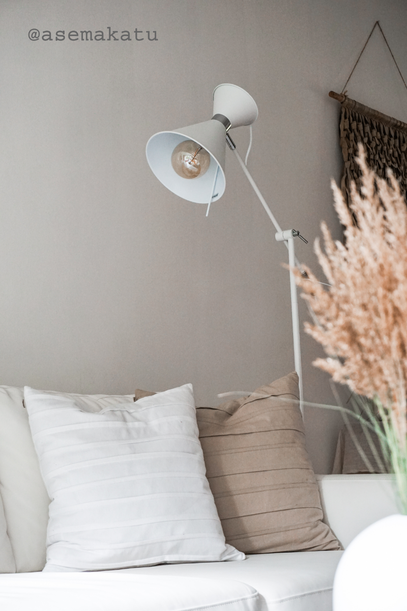 Channel lattiavalaisin