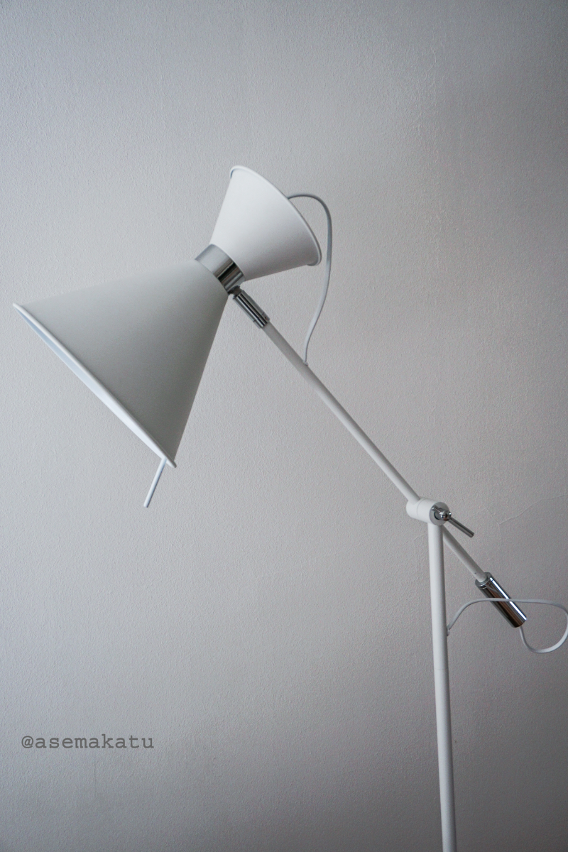 Channel lattiavalaisin