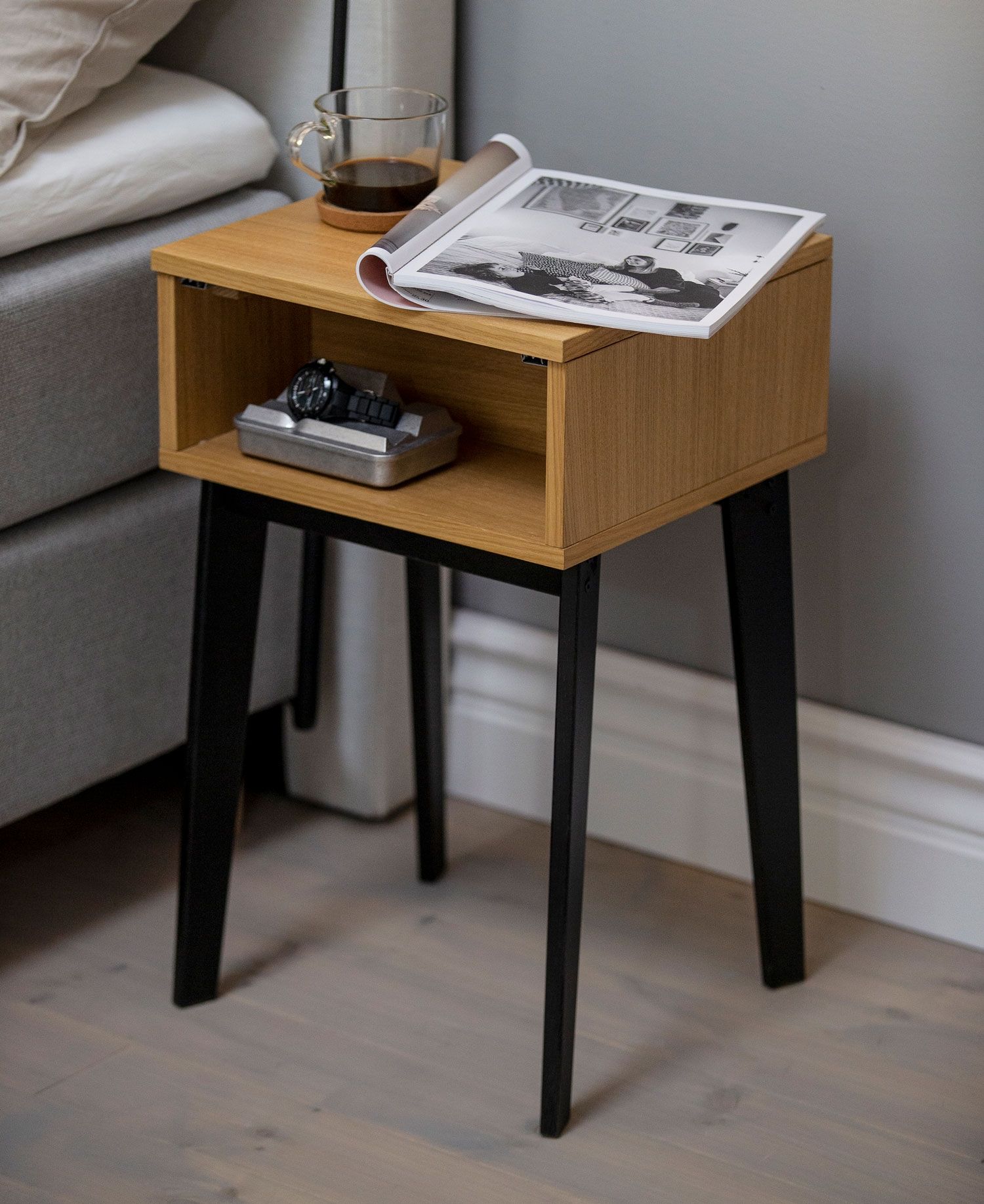 Jensen Charon yöpöytä, öljytty tammi