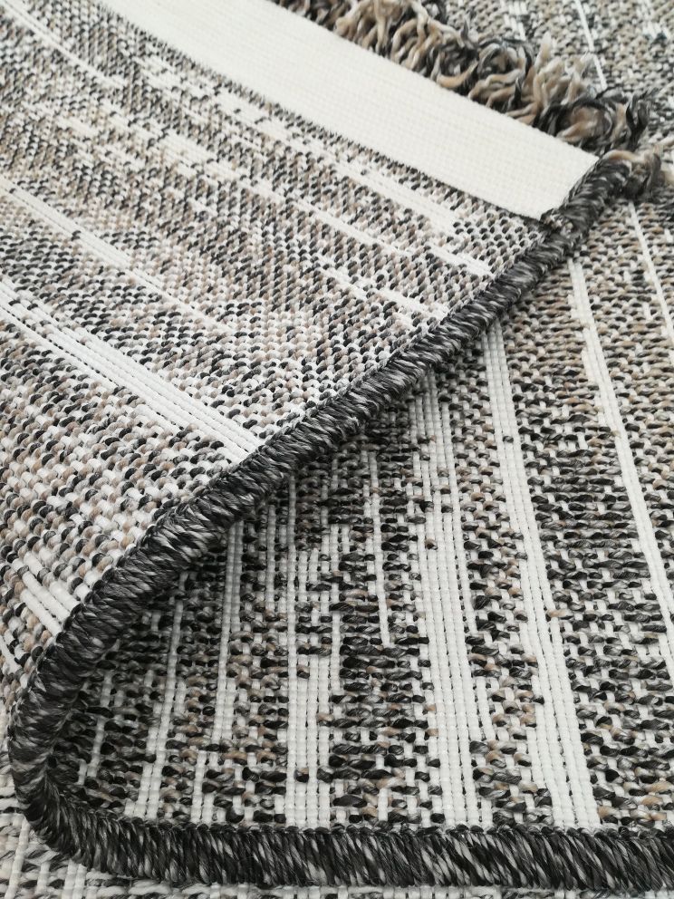 Chevas matto Tuohi, eri kokoja