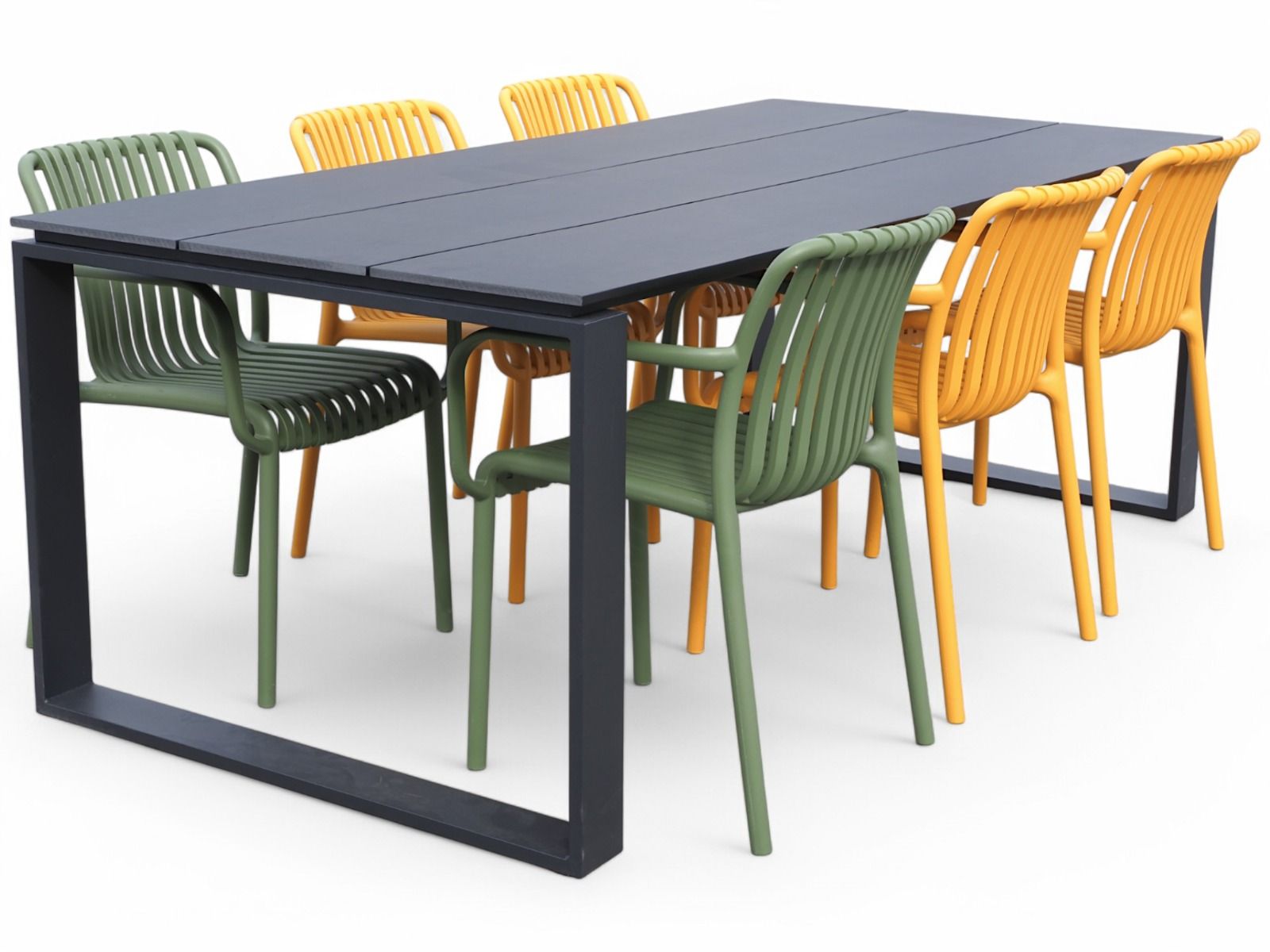 Edward terassipöytä + 6 Brandon tuolia, eri värejä