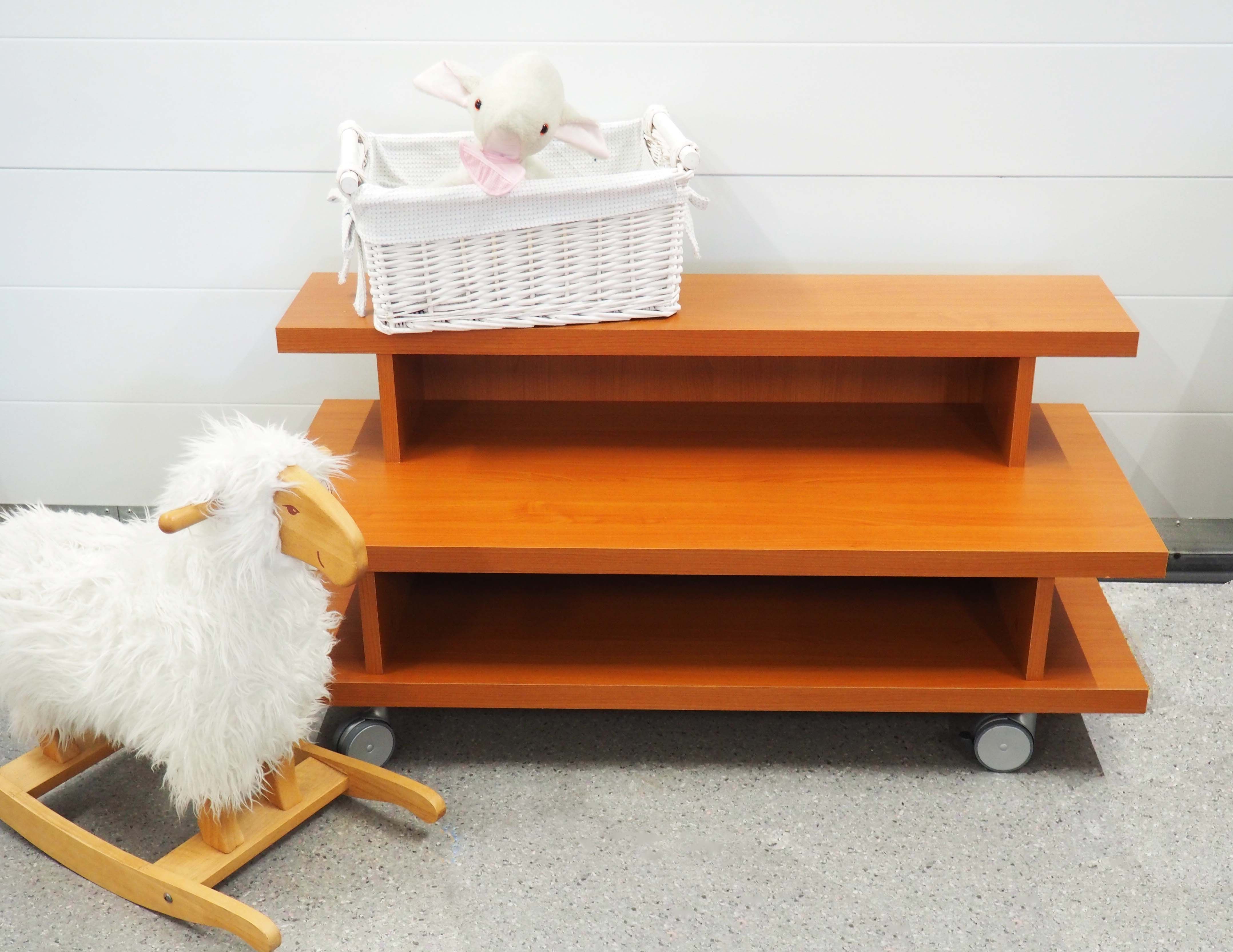 Myllymäki Flat-monitoimitaso, kirsikka