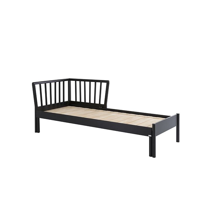 Kiteen Franz vuodesohva musta, eri kokoja