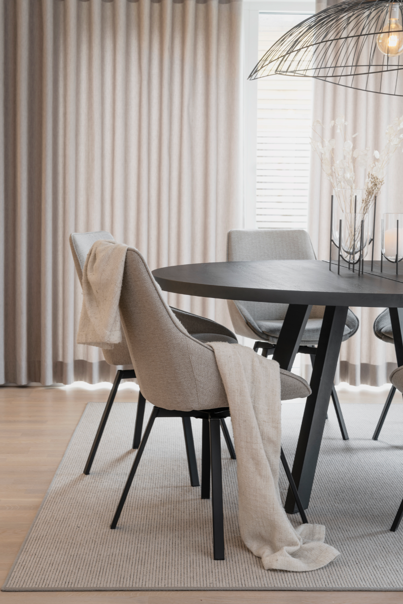 Rowico Fred Ruokapöytä, savu/musta