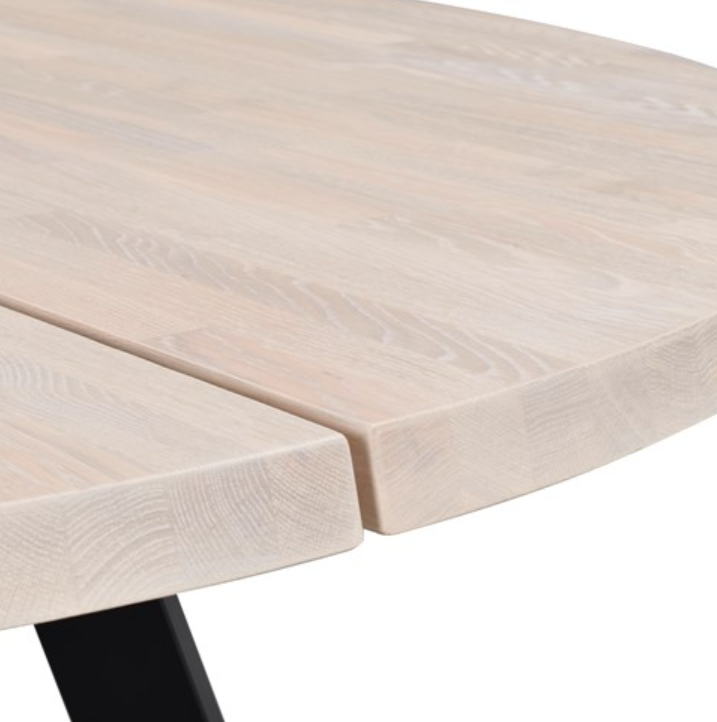 Rowico Fred Ruokapöytä, valkopesty tammi/musta